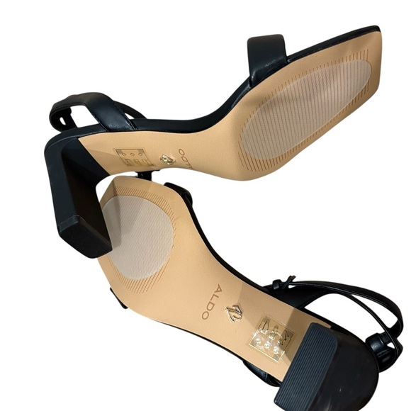 Aldo NWOT Black Heels with Chunky Block Design - Picture 5 of 6